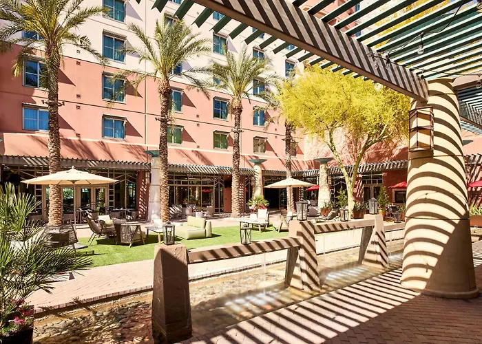 Renaissance Phoenix Glendale Hotel & Conference Center